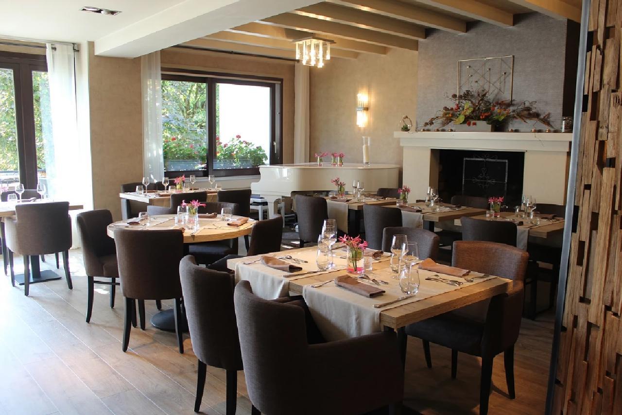 Hotel-Restaurant Le Sorgia Бельгард-сюр-Валзерин Экстерьер фото